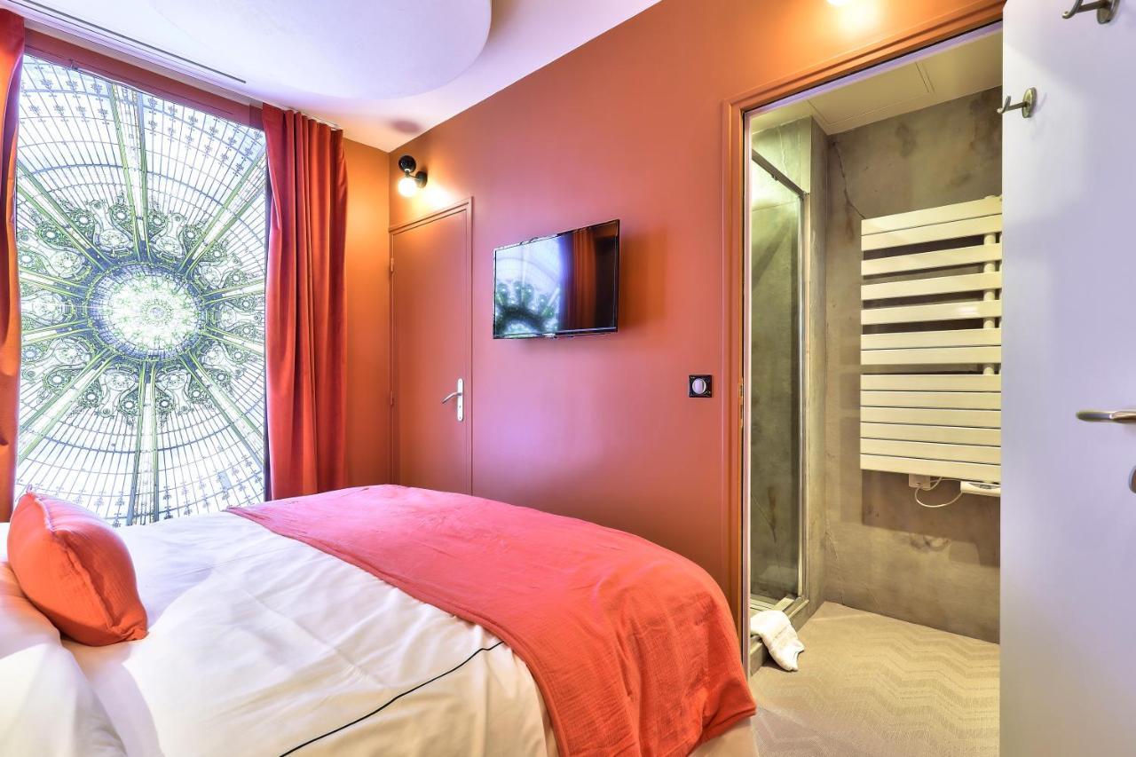 Hotel 33 Marbeuf ปารีส ภายนอก รูปภาพ