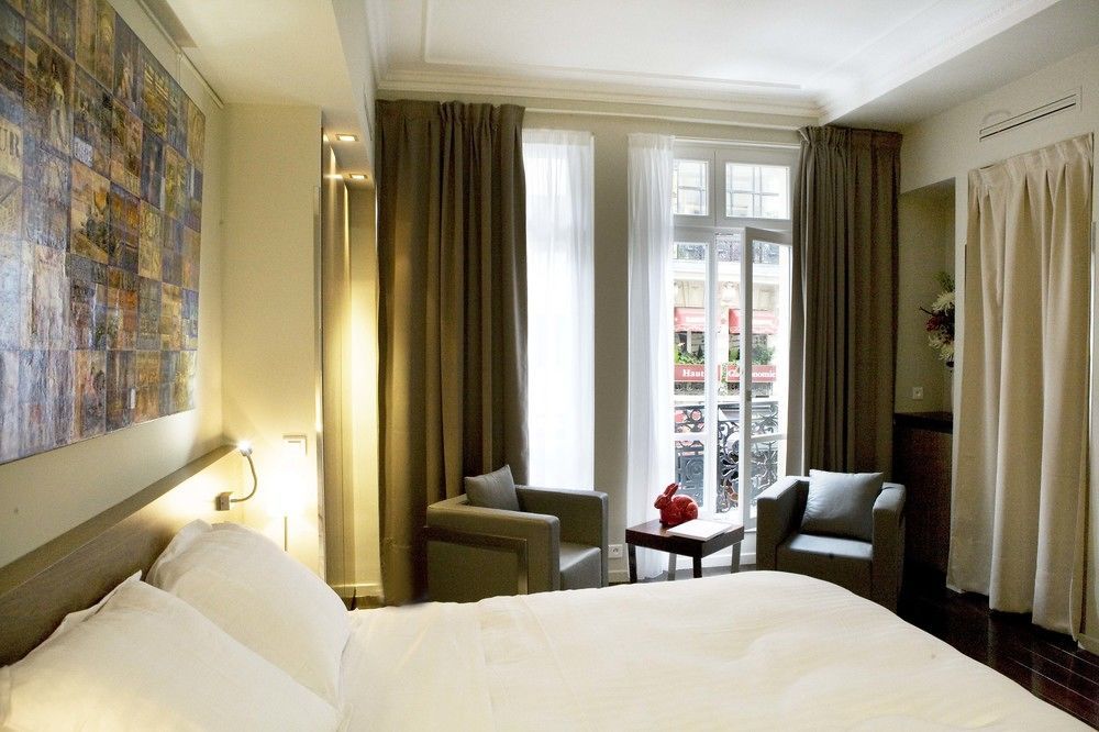 Hotel 33 Marbeuf ปารีส ภายนอก รูปภาพ